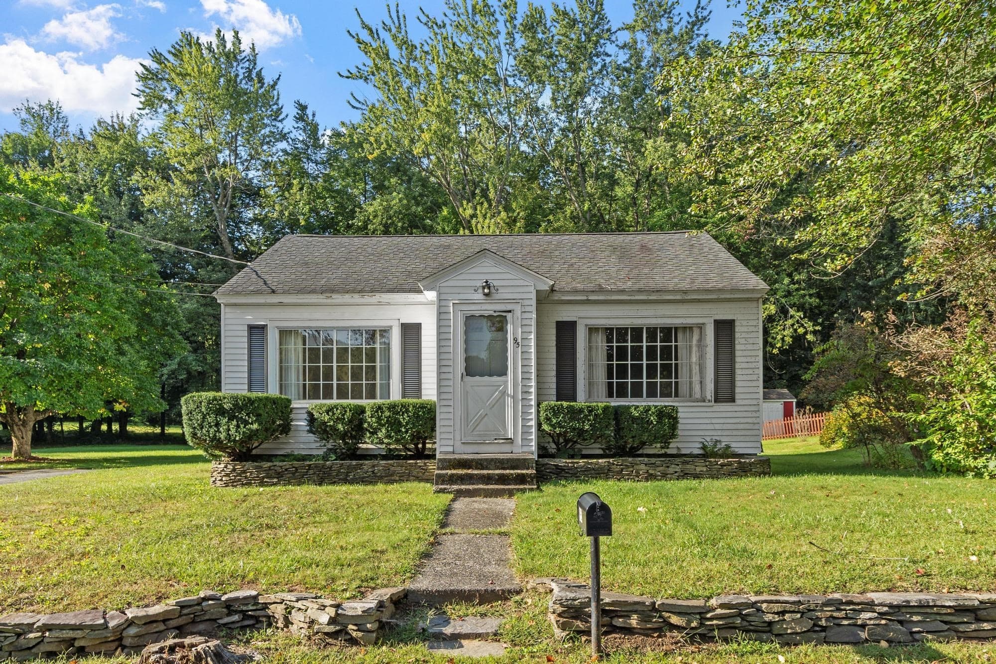 95 West Street, Lunenburg MA 01462