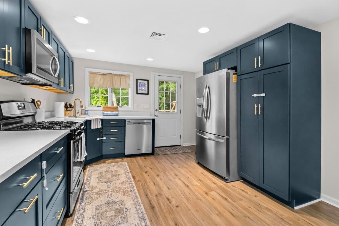 Single Family Residence at 21 Shepard Ave, Pembroke MA 02359, Pembroke, photo 2 of 41