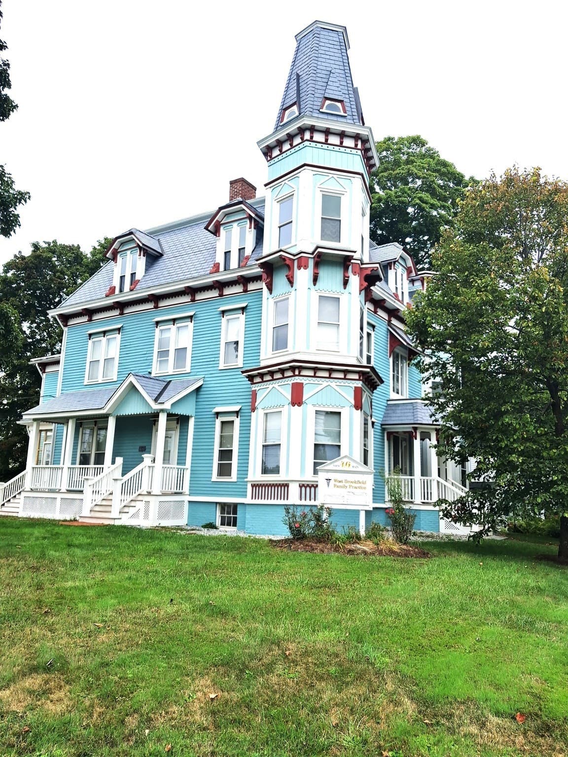46 North Main St, West Brookfield MA 01585