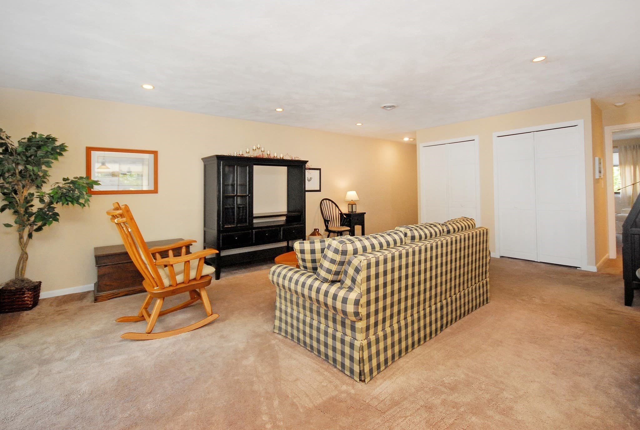 Condominium at 28 Concord Greene # 2, Concord MA 01742, Concord, photo 6 of 35