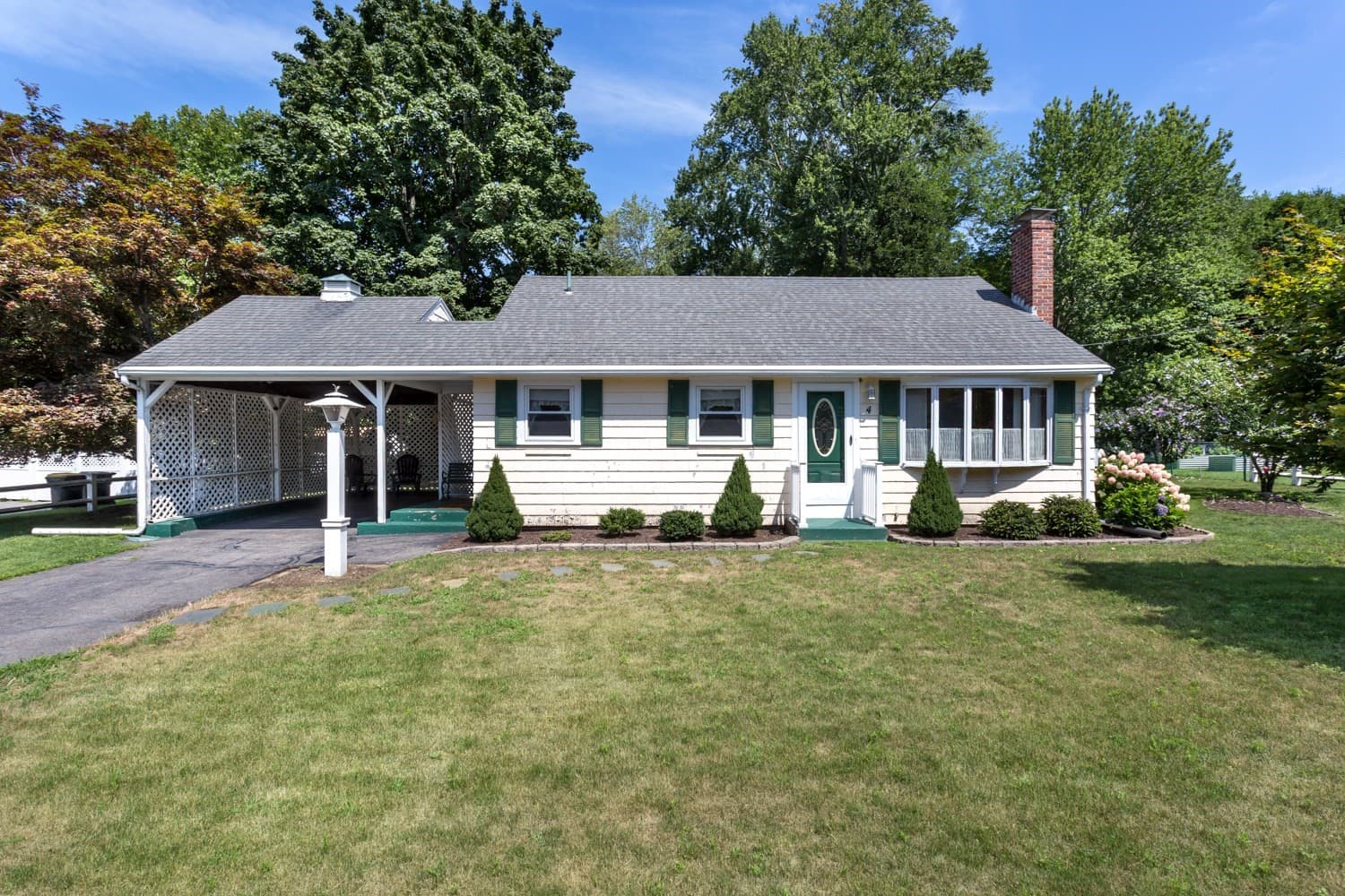 4 Southgate Rd, Franklin MA 02038