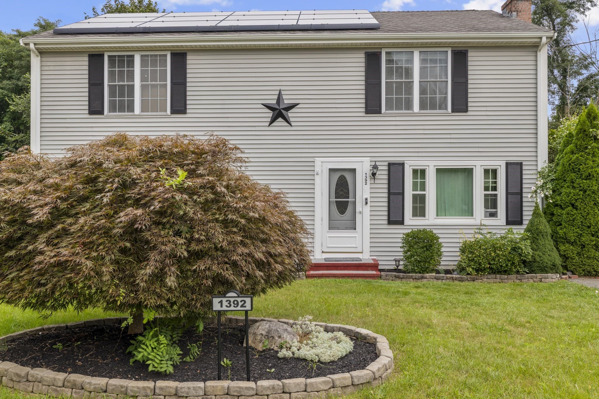 1392 Old Pleasant St, Bridgewater MA 02324