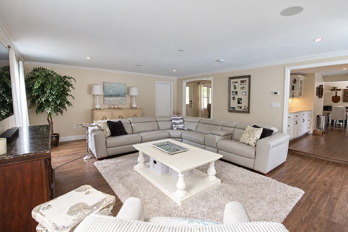 Single Family Residence at 4 Temi Road, Chelmsford MA 01824, Chelmsford, photo 8 of 42