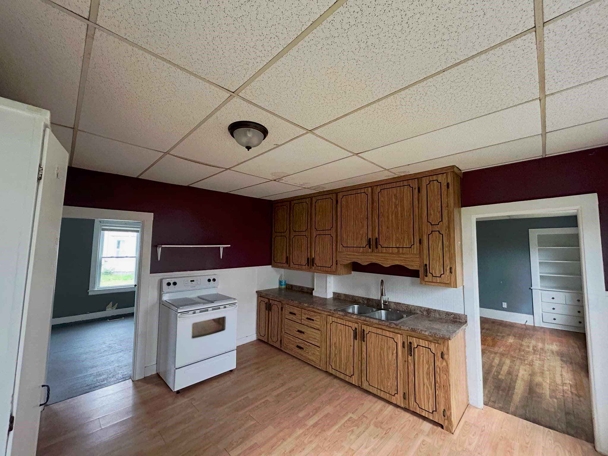 Multi Family at 408 School Street, Webster MA 01570, Webster, photo 5 of 20