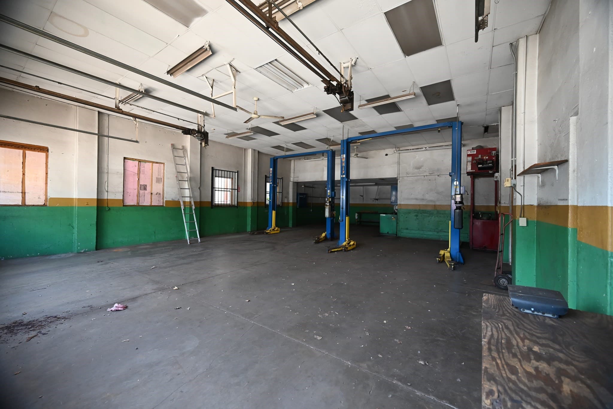 Commercial Sale at 360 Mammoth Rd, Lowell MA 01854, Lowell, photo 12 of 18