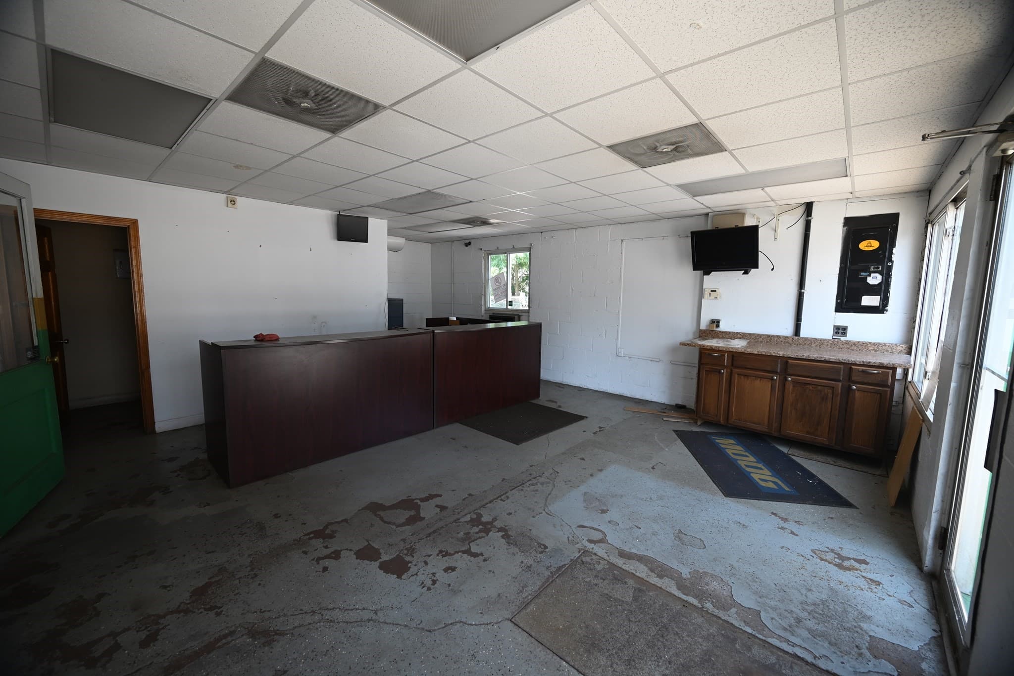 Commercial Sale at 360 Mammoth Rd, Lowell MA 01854, Lowell, photo 9 of 18