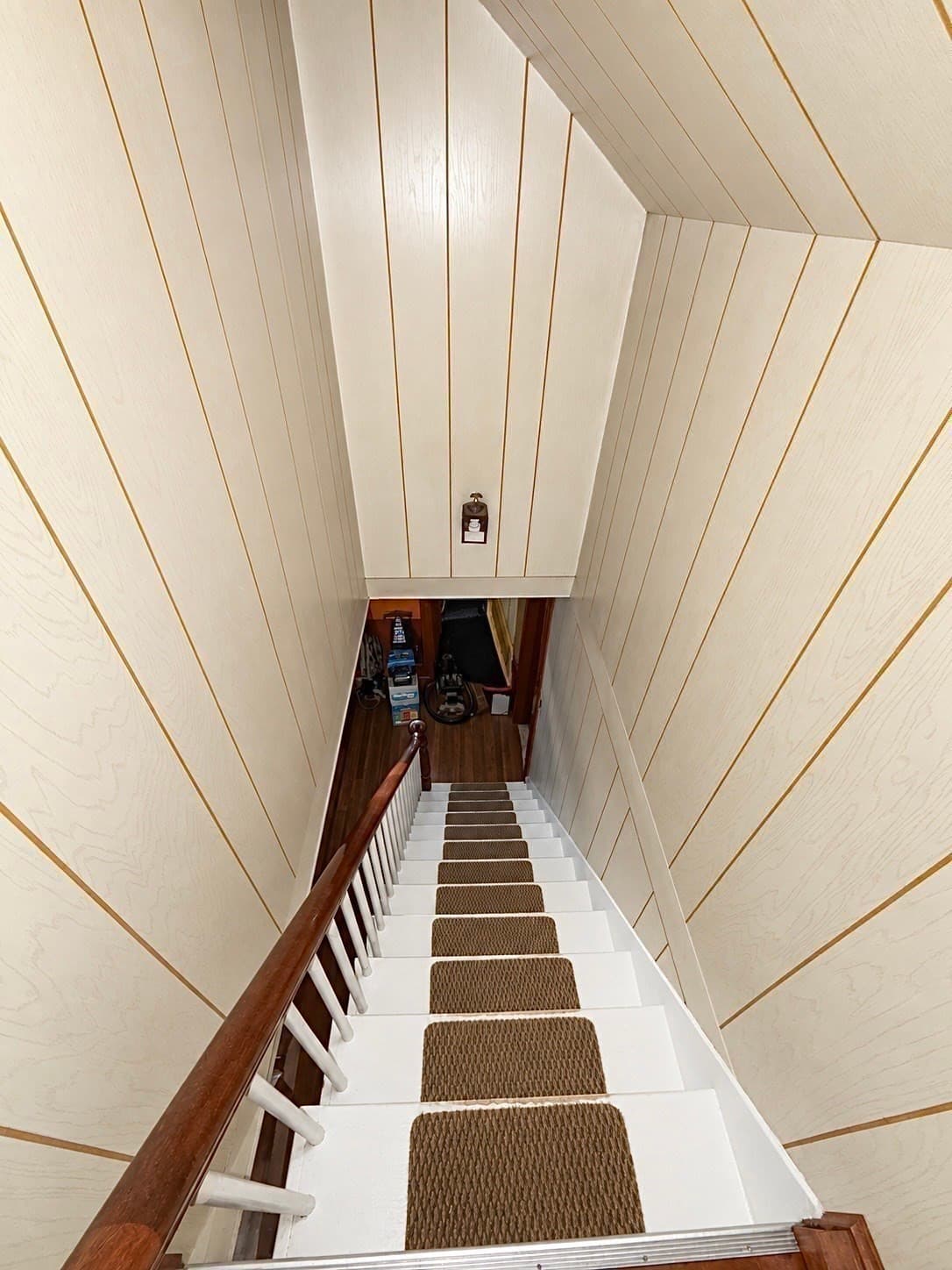 Single Family Residence at 5 Dow Pl, Marlborough MA 01752, Marlborough, photo 14 of 17