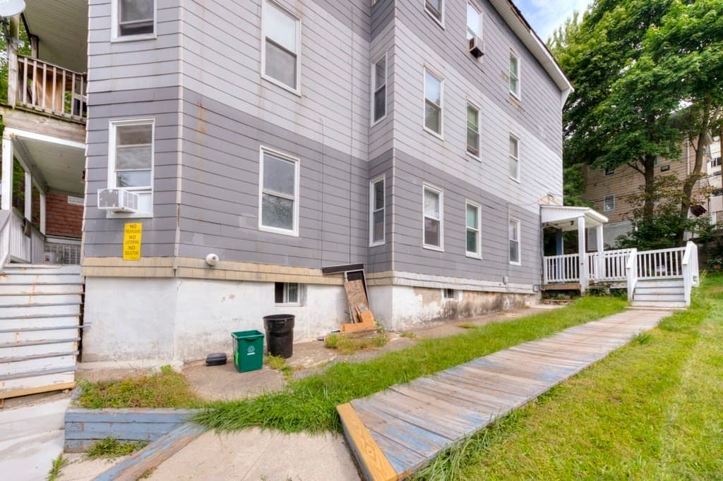 3 Family at 27 Rodney St, Worcester MA 01605, Worcester, photo 33 of 40