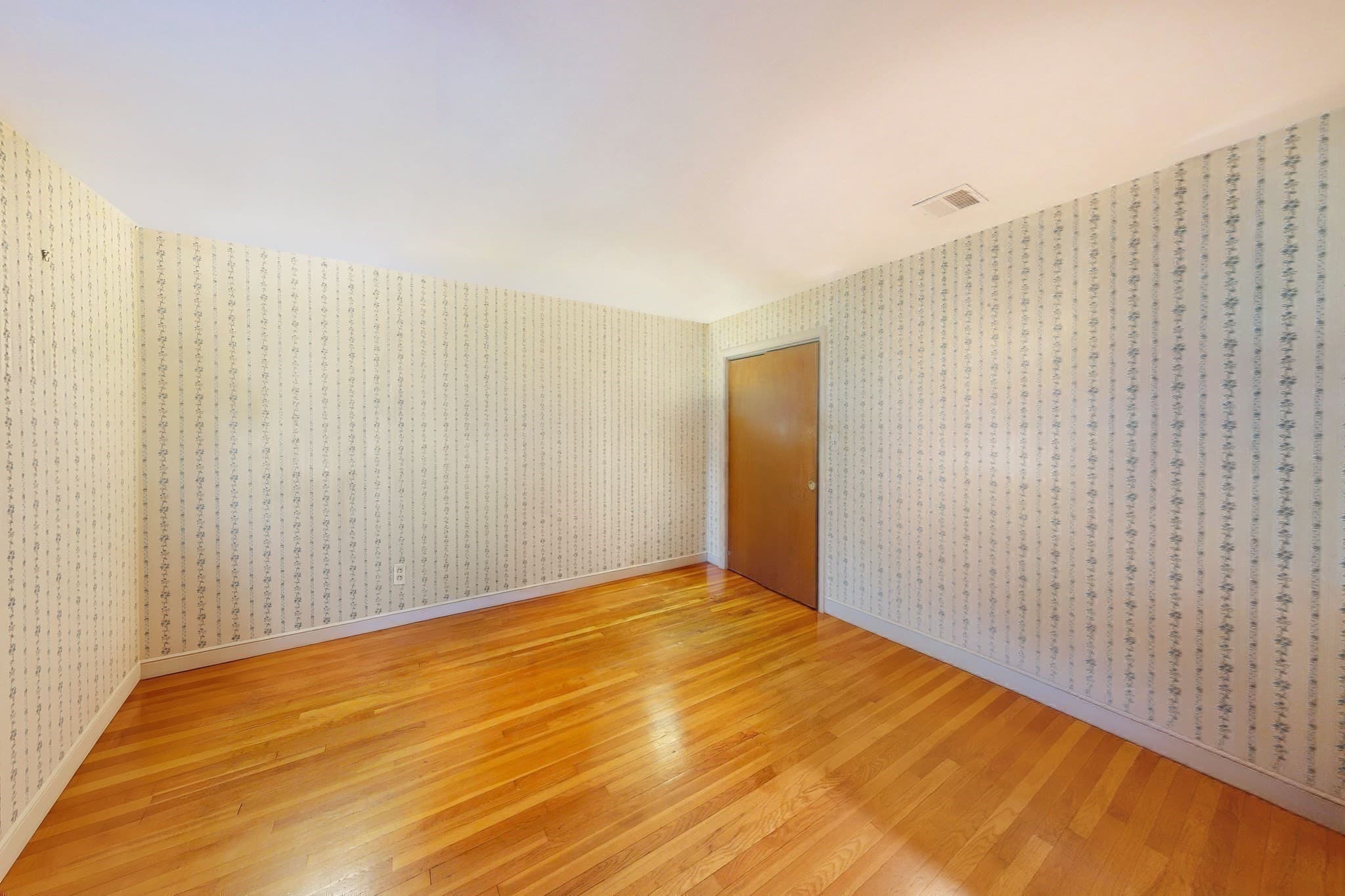 Single Family Residence at 17 Hallen Ave, Milton MA 02186, Milton, photo 13 of 39