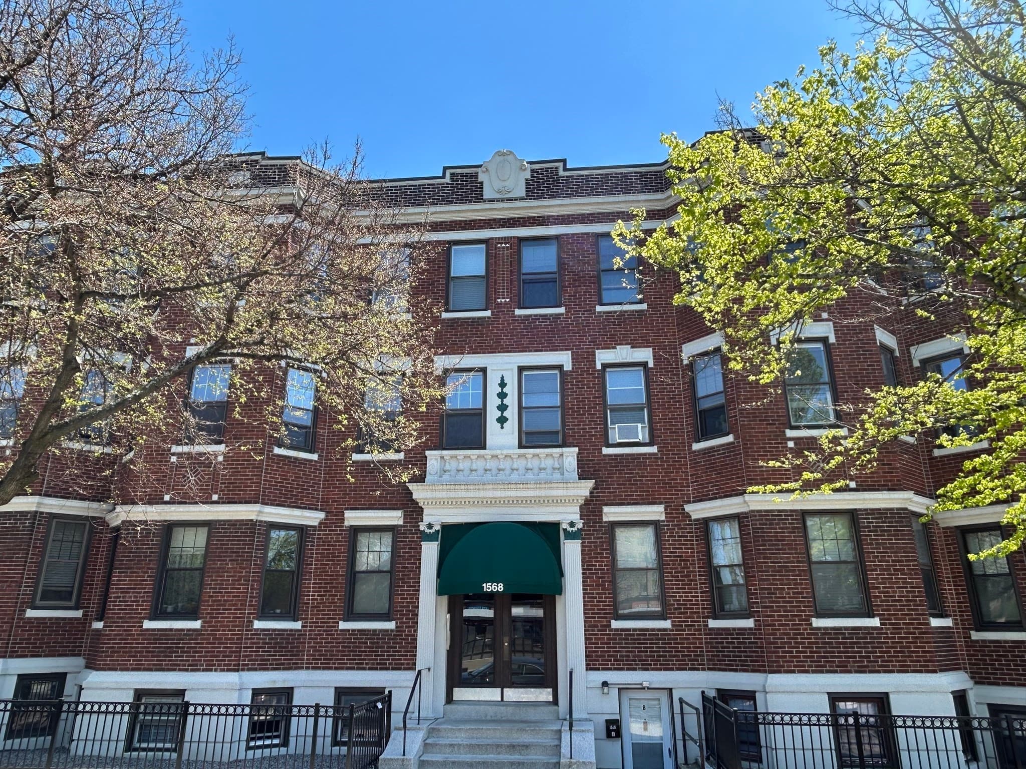 1568 Commonwealth Ave # 12, Boston MA 02135