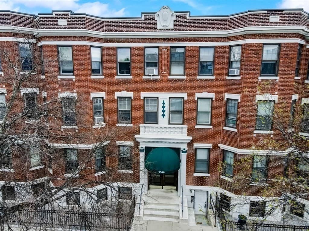 Condominium at 1568 Commonwealth Ave # 12, Boston MA 02135, Boston, photo 21 of 22