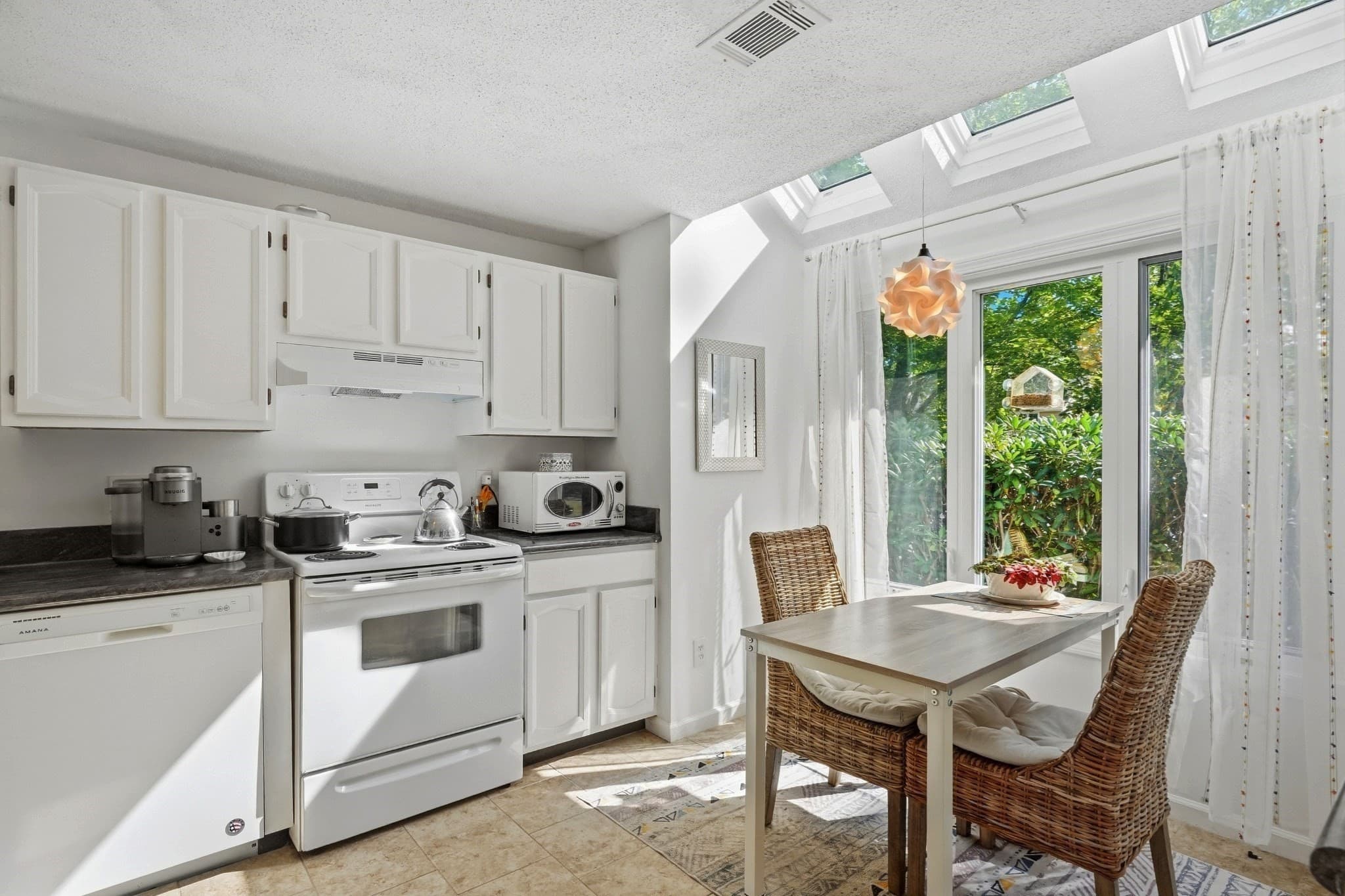 Condominium at 411 Maple Brook Rd # 411, Bellingham MA 02019, Bellingham, photo 9 of 40