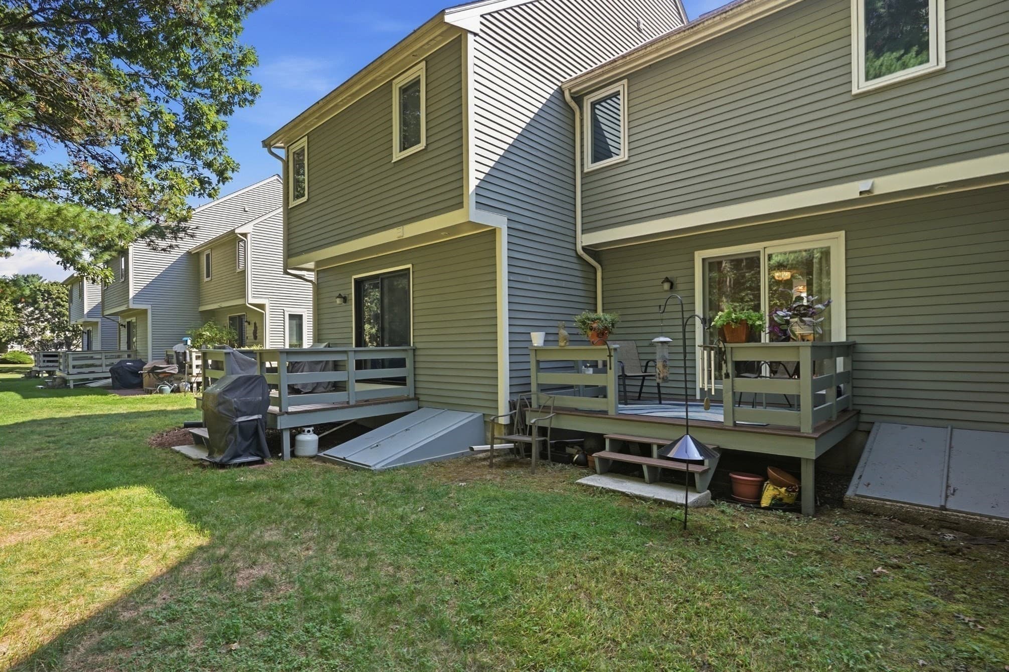 Condominium at 411 Maple Brook Rd # 411, Bellingham MA 02019, Bellingham, photo 37 of 40