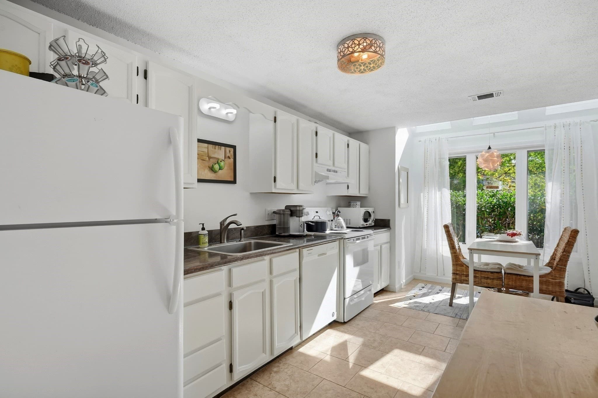 Condominium at 411 Maple Brook Rd # 411, Bellingham MA 02019, Bellingham, photo 8 of 40