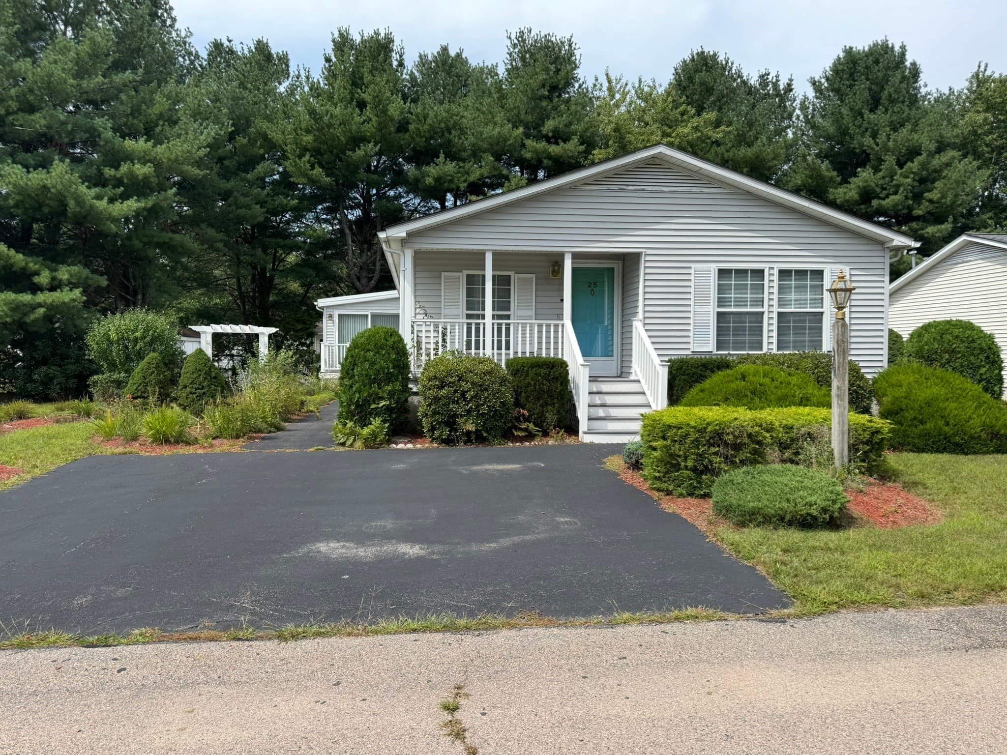 25 Fieldwood Dr, Bridgewater MA 02324