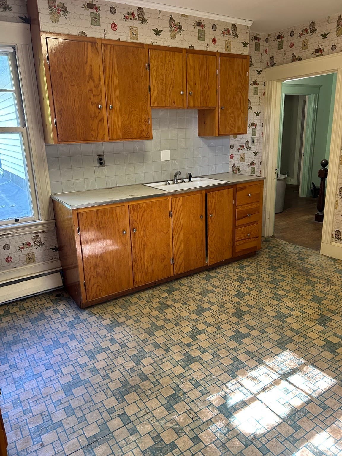 Single Family Residence at 180 Grove St, Haverhill MA 01832, Haverhill, photo 17 of 27