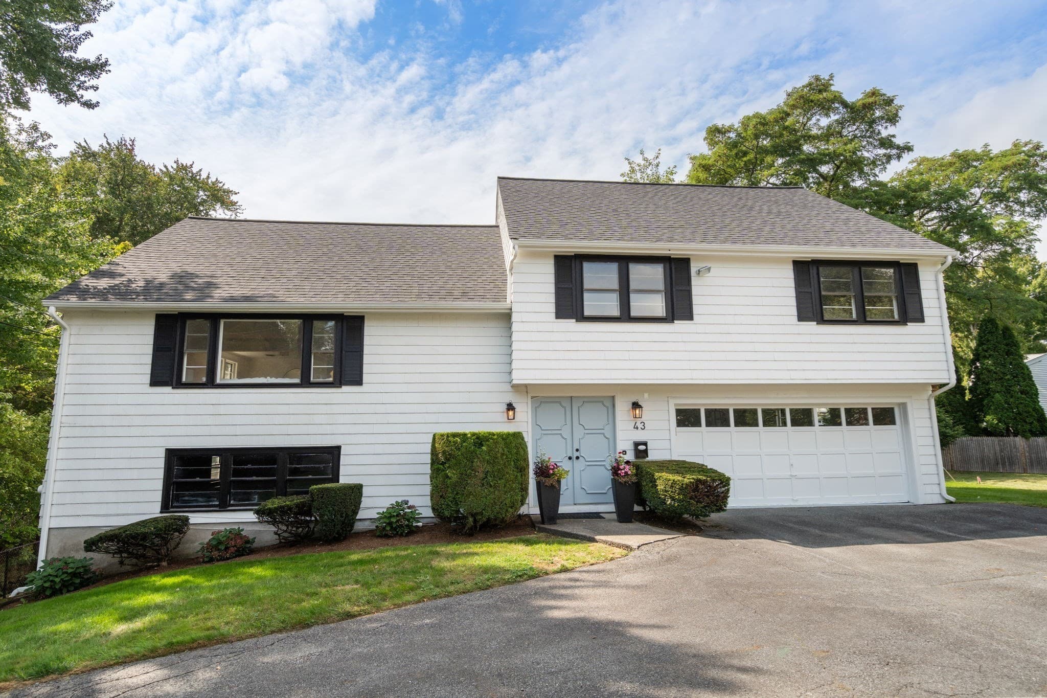 43 Meredith Circle, Needham MA 02492