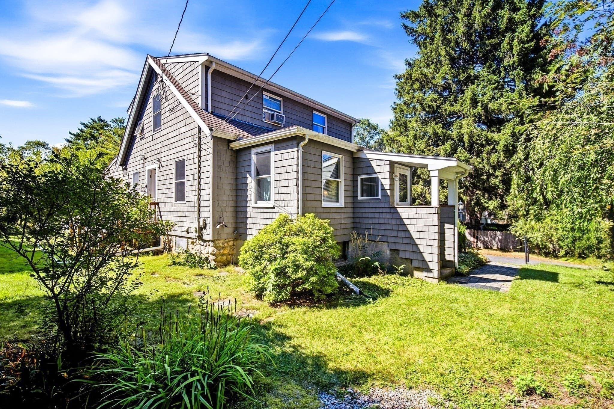 329 Sumner St, Norwood MA 02062