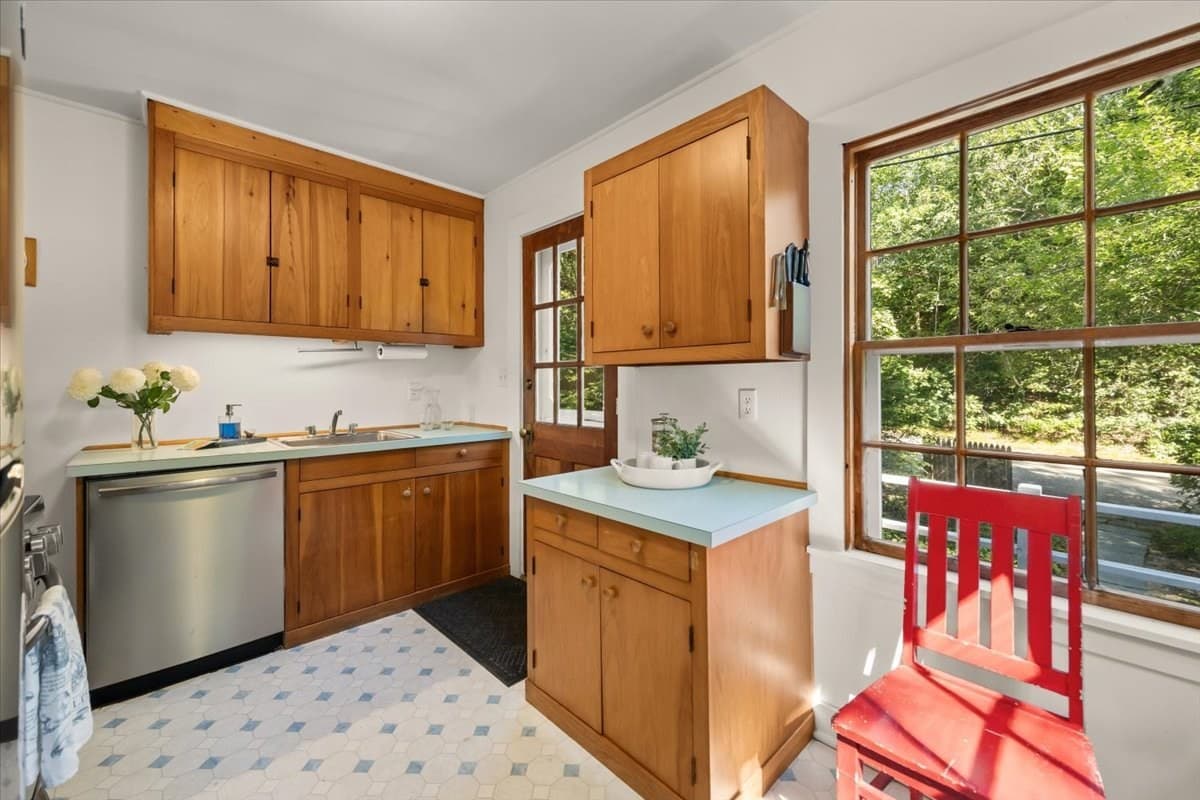 Single Family Residence at 89 F R Lillie, Falmouth MA 02543, Falmouth, photo 5 of 30