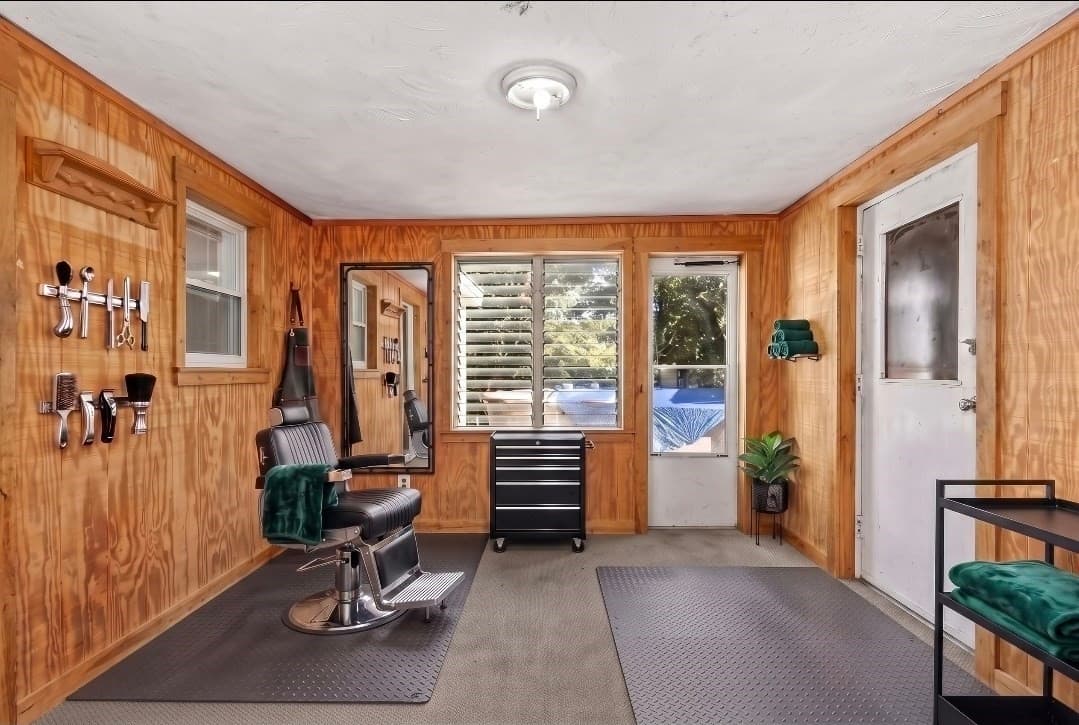 Single Family Residence at 368 Litchfield St, Leominster MA 01453, Leominster, photo 10 of 40