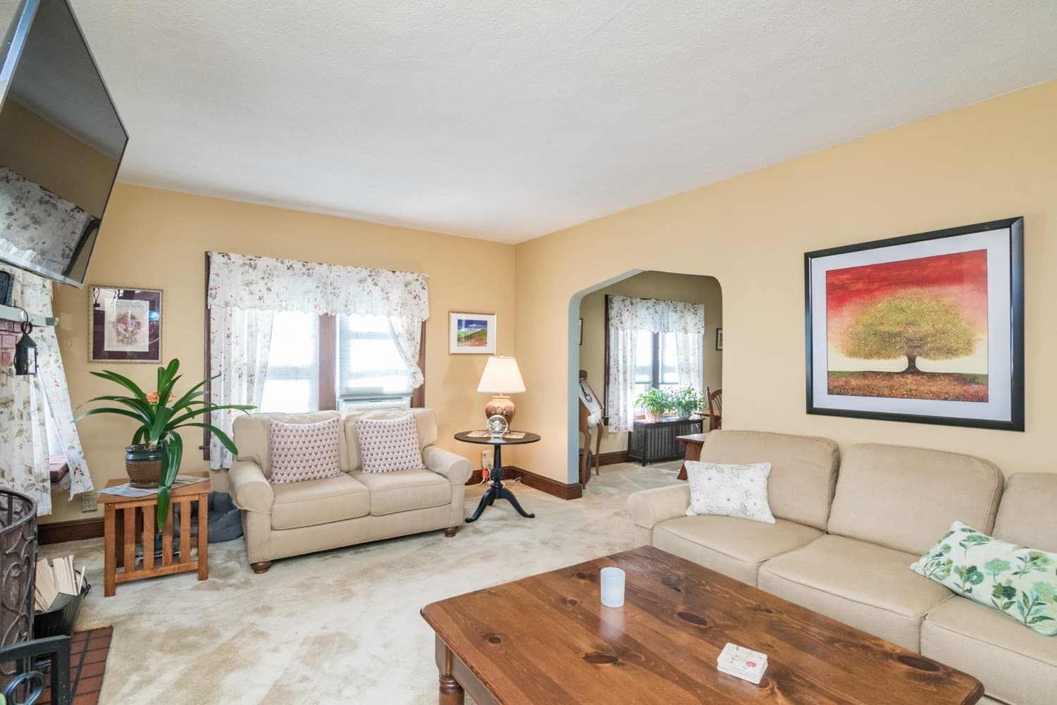 Single Family Residence at 134 Eddywood St, Springfield MA 01118, Springfield, photo 5 of 31