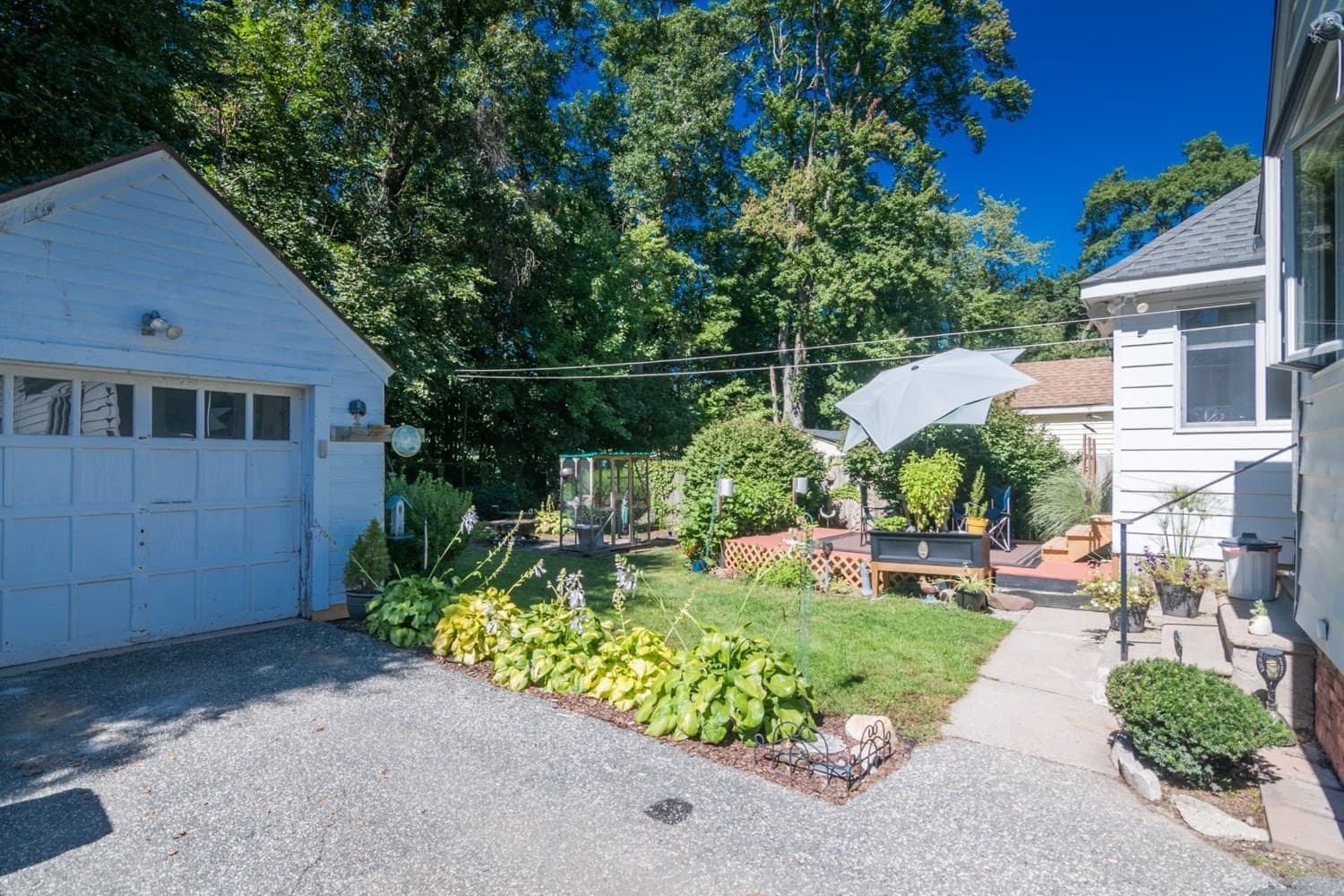 Single Family Residence at 134 Eddywood St, Springfield MA 01118, Springfield, photo 24 of 31