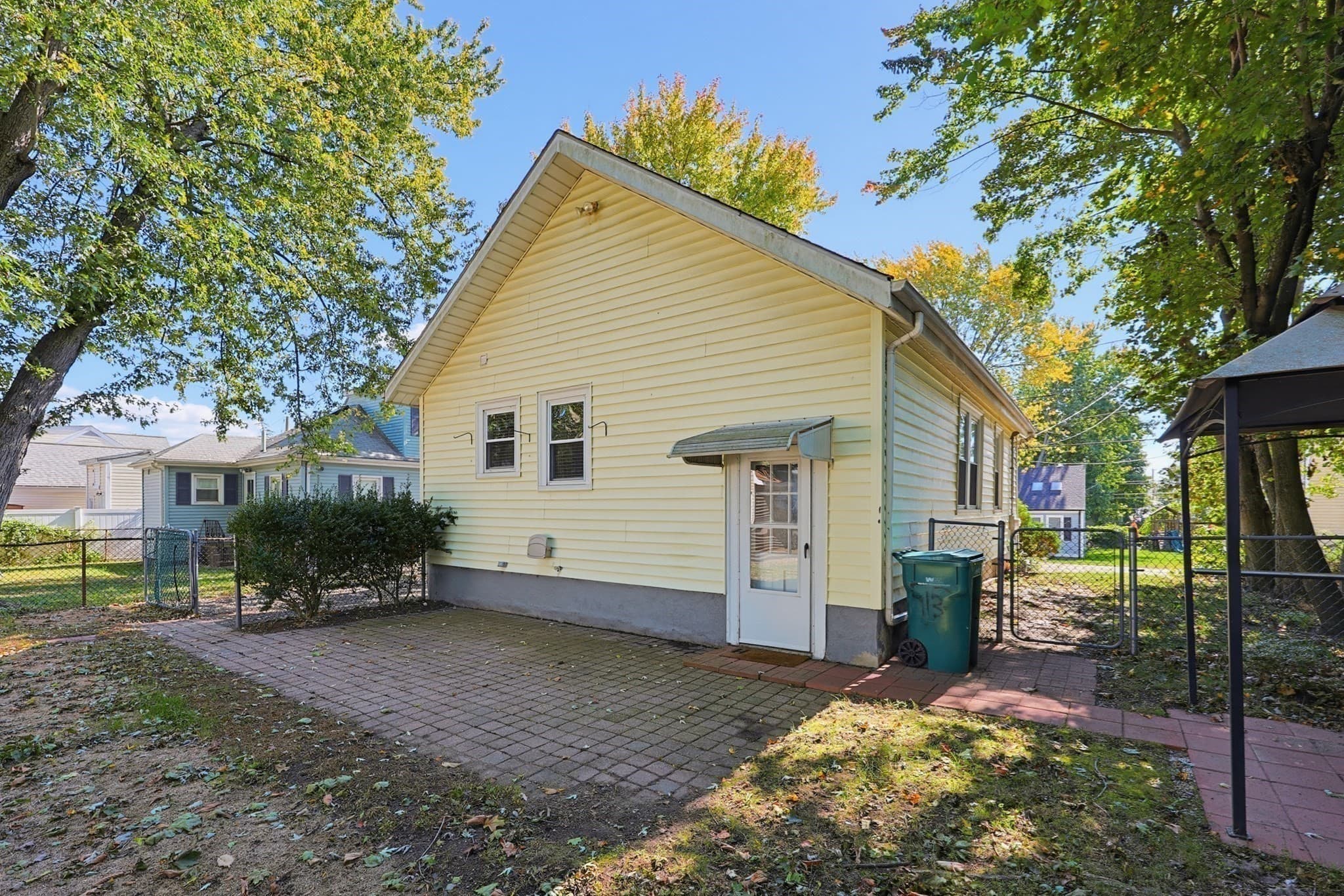 Single Family Residence at 73 Turner St, Attleboro MA 02703, Attleboro, photo 27 of 28