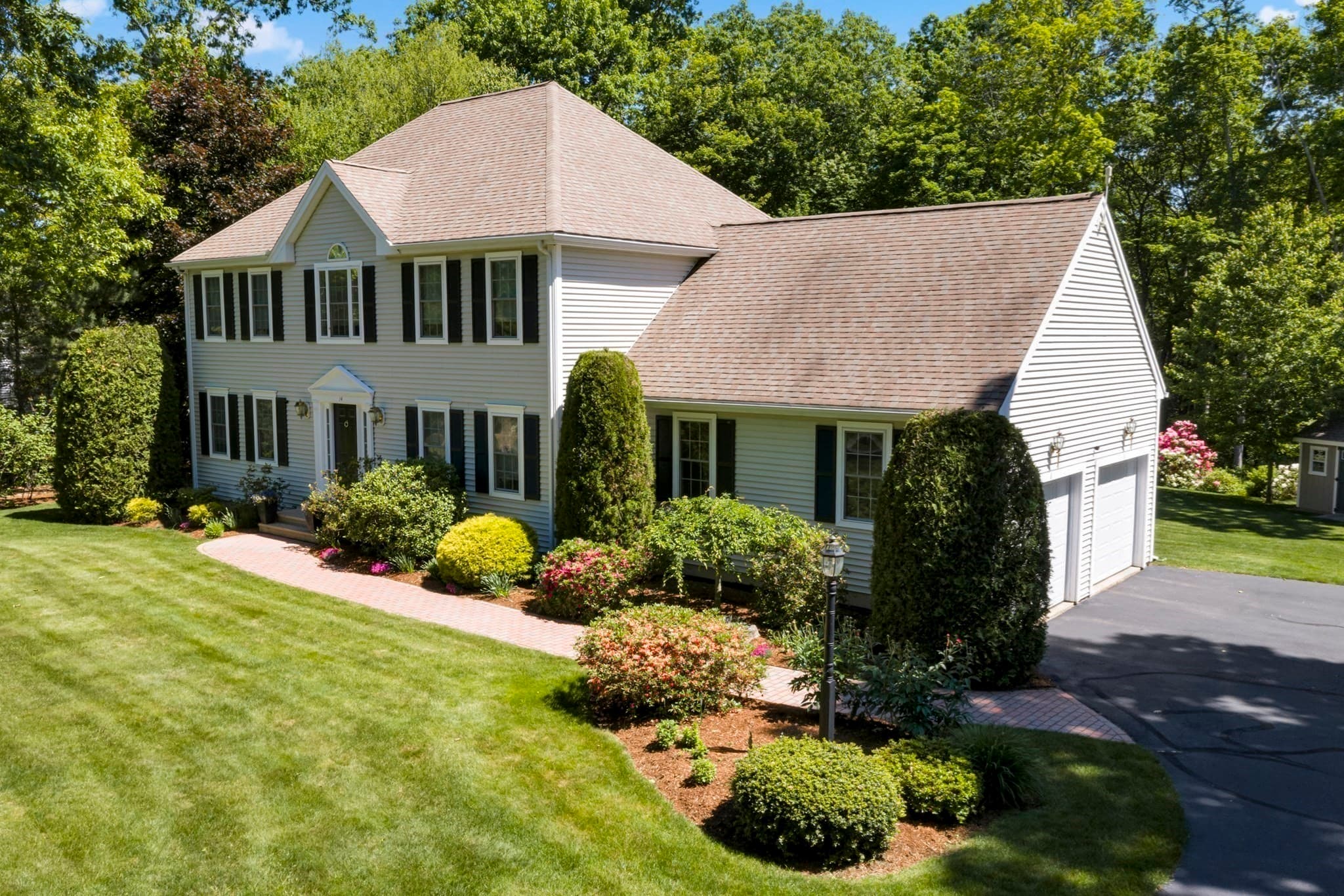 Single Family Residence at 14 Old Towne Way, Sturbridge MA 01518, Sturbridge, photo 3 of 42