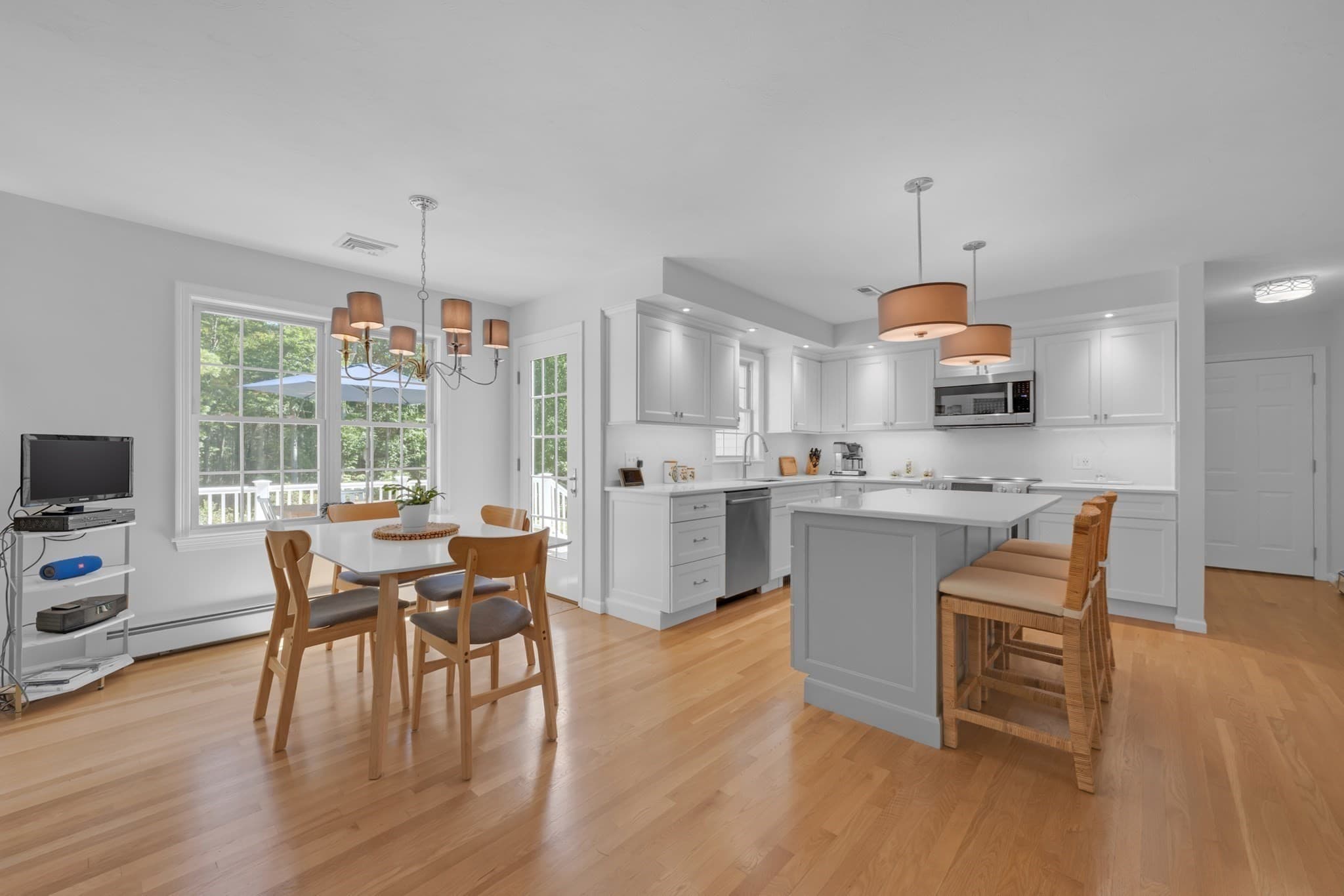 Single Family Residence at 14 Old Towne Way, Sturbridge MA 01518, Sturbridge, photo 14 of 42