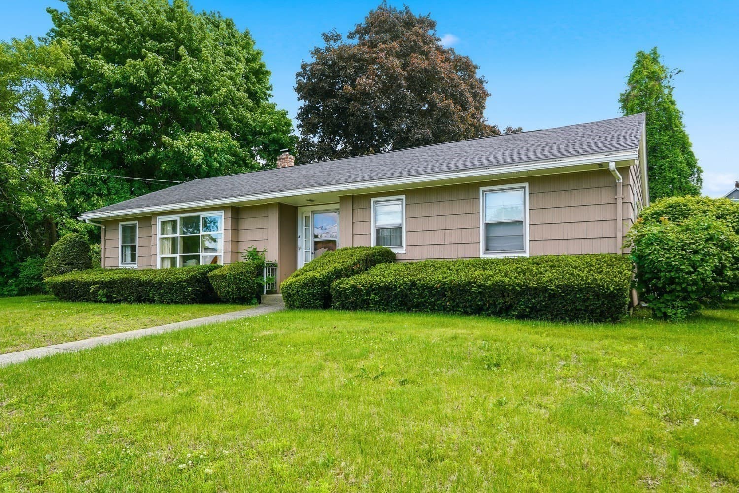 5 Slater, Webster MA 01570