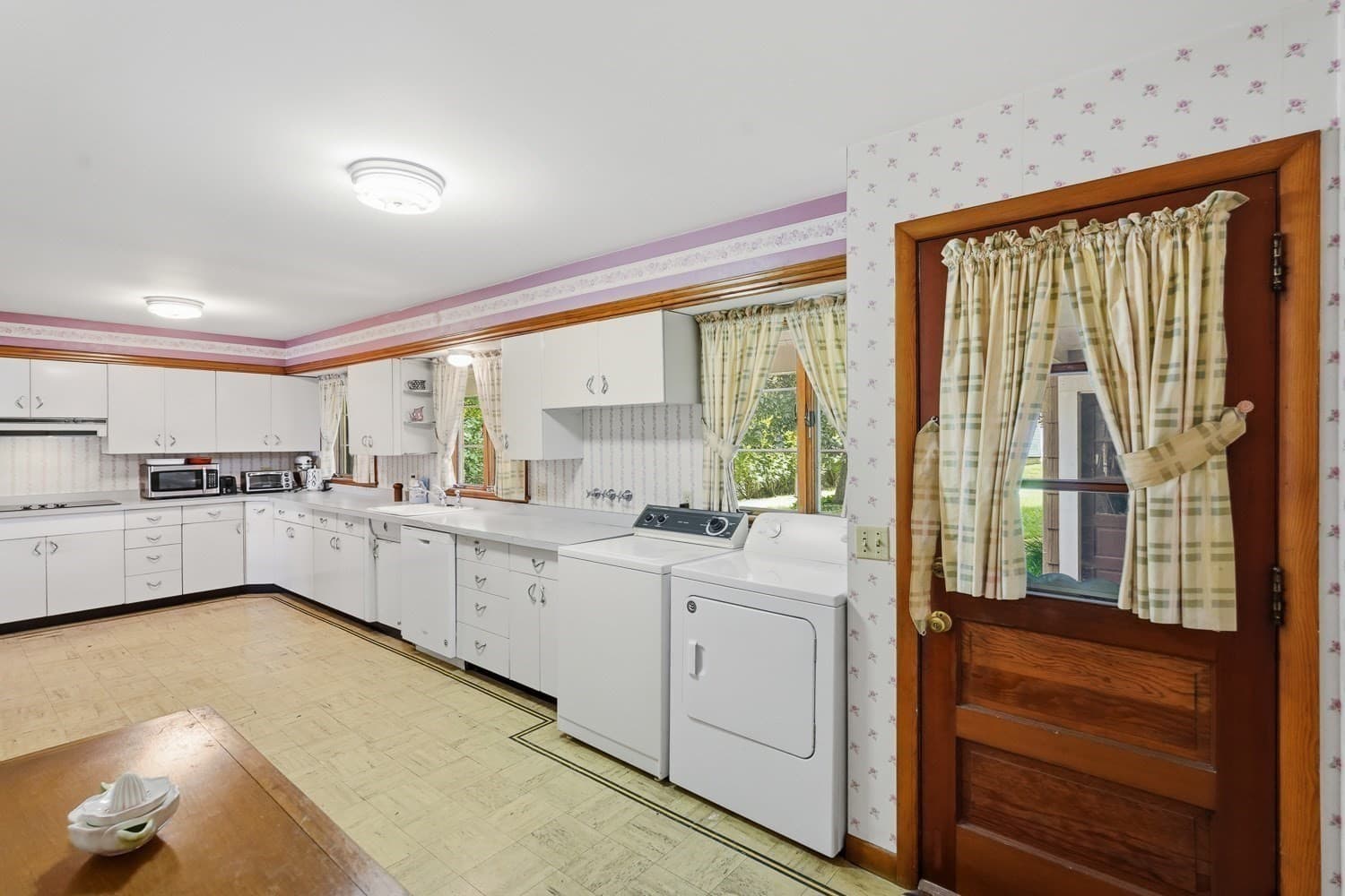 Single Family Residence at 5 Slater, Webster MA 01570, Webster, photo 5 of 27