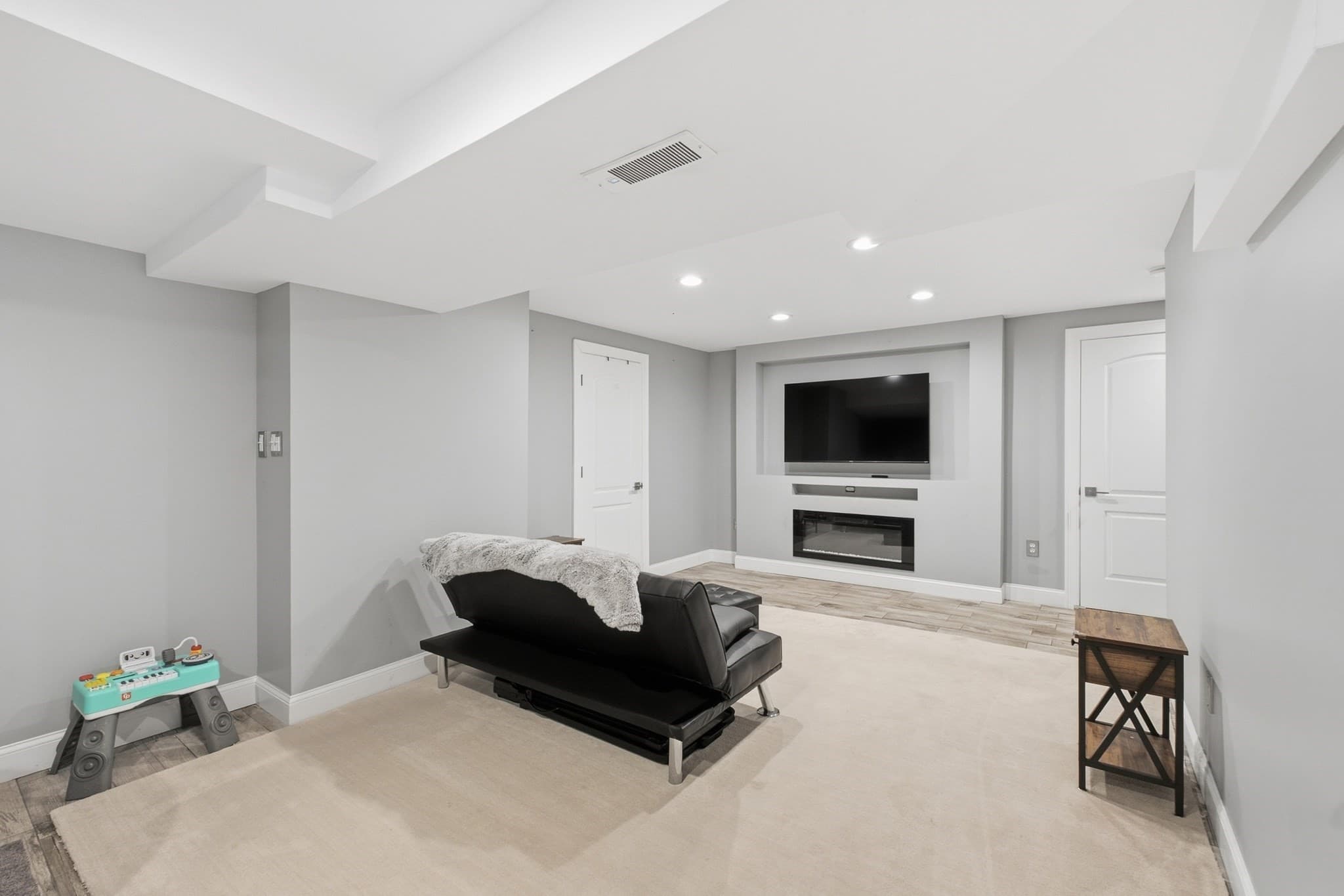 Single Family Residence at 138 Walnut, Douglas MA 01516, Douglas, photo 34 of 42