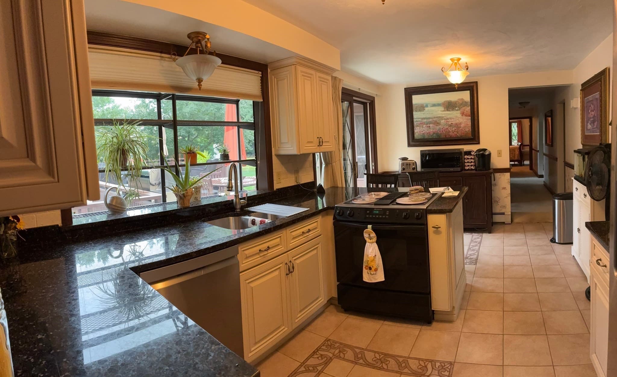 Single Family Residence at 6 Old Homestead Road, Methuen MA 01844, Methuen, photo 13 of 33