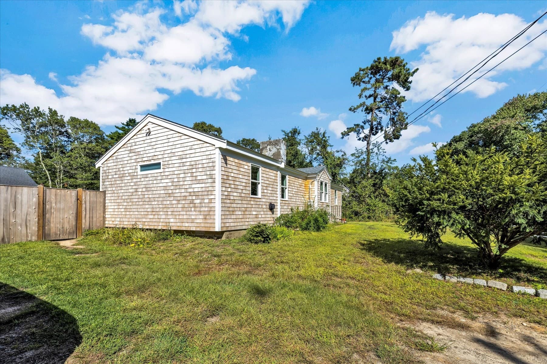 Single Family Residence at 25 Raspberry Lane, Barnstable MA 02648, Barnstable, photo 3 of 36