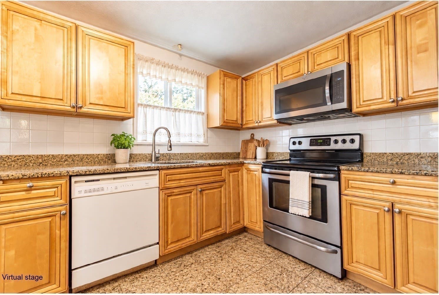 Single Family Residence at 336 Mendon Road, North Attleboro MA 02760, North Attleboro, photo 10 of 34