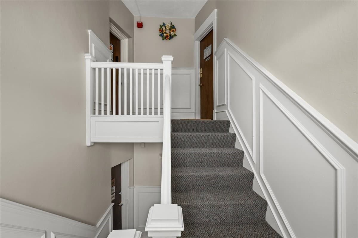 Condominium at 6 Chatham Pl # 8, Worcester MA 01609, Worcester, photo 20 of 34