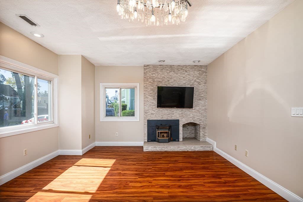 Condominium at 5 Chase Ln # 5, Lynn MA 01902, Lynn, photo 6 of 28