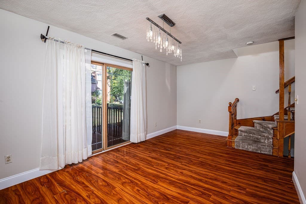 Condominium at 5 Chase Ln # 5, Lynn MA 01902, Lynn, photo 12 of 28