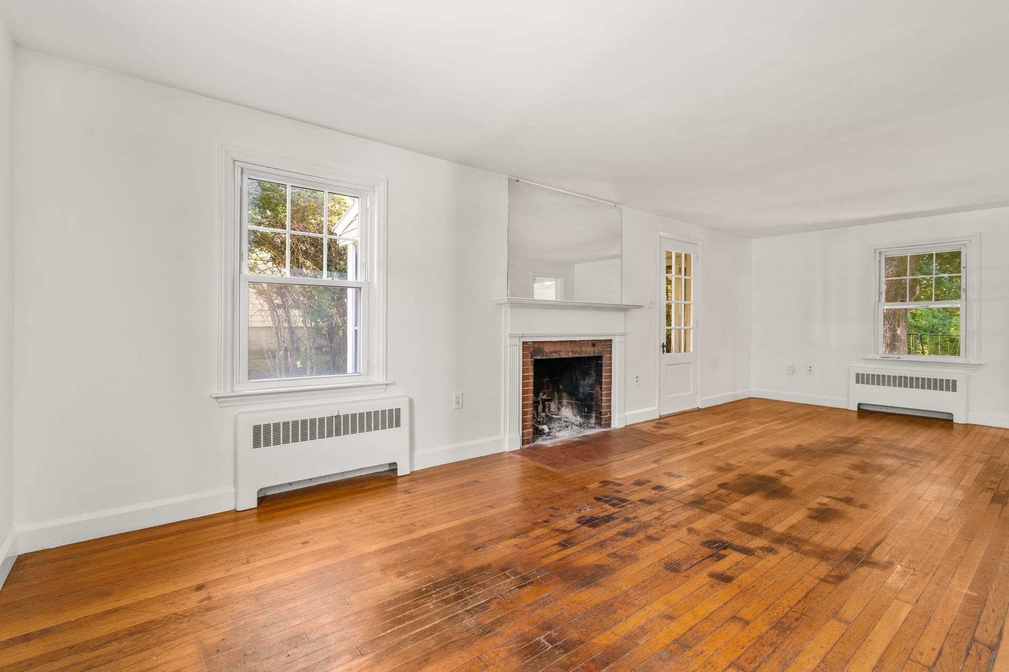 Single Family Residence at 5 Lowell Ave, Holden MA 01520, Holden, photo 3 of 18
