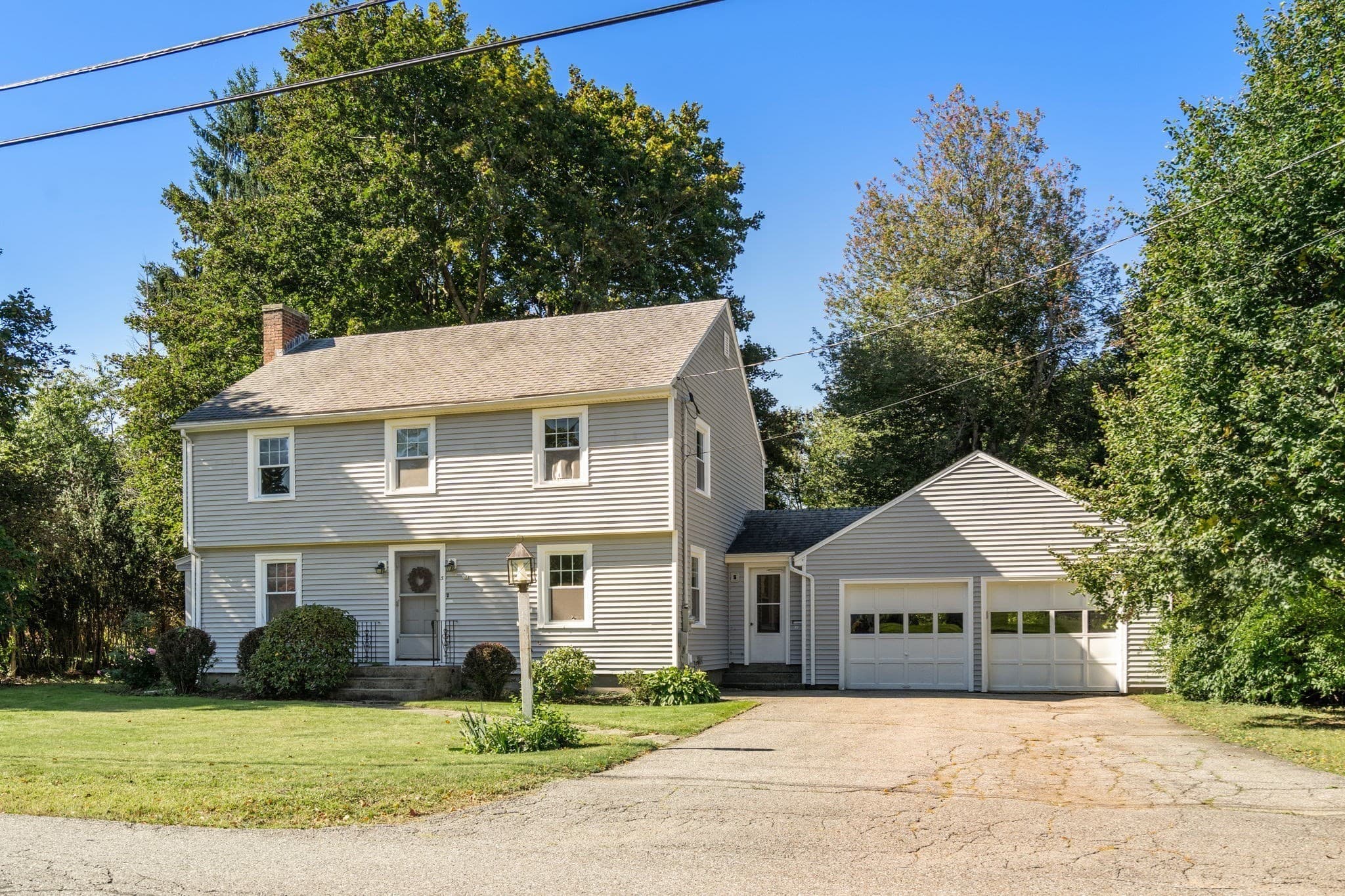 5 Lowell Ave, Holden MA 01520