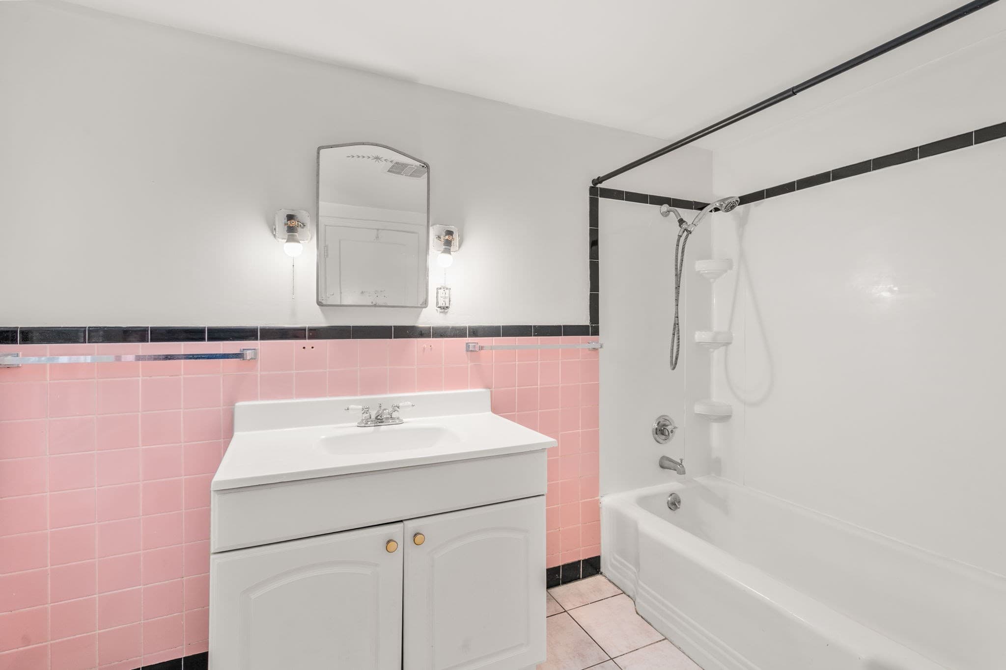 Single Family Residence at 5 Lowell Ave, Holden MA 01520, Holden, photo 14 of 18