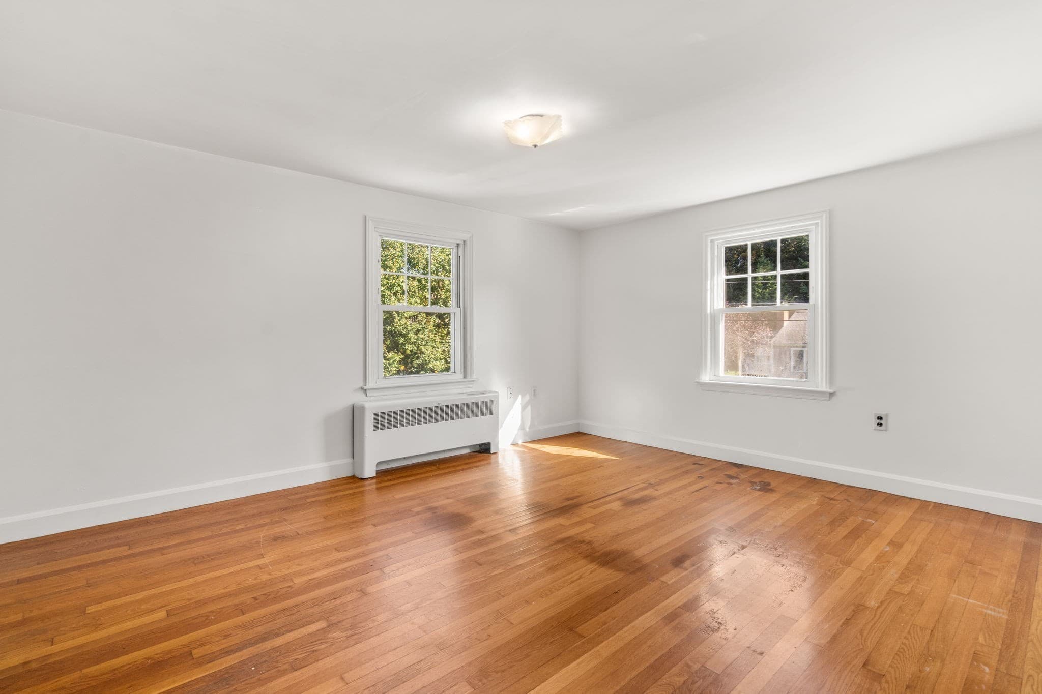 Single Family Residence at 5 Lowell Ave, Holden MA 01520, Holden, photo 15 of 18