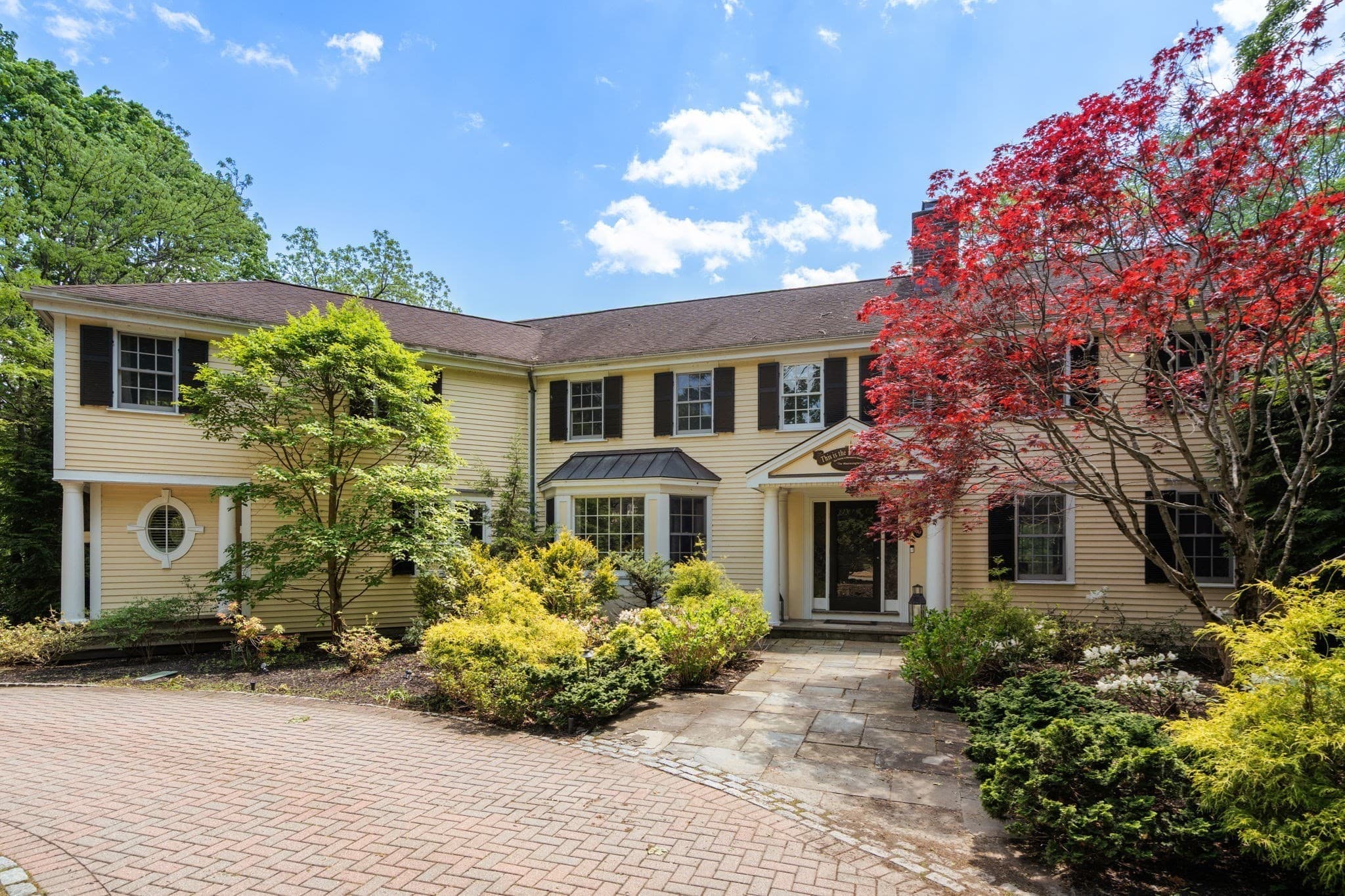 90 Suffolk Rd, Newton MA 02467