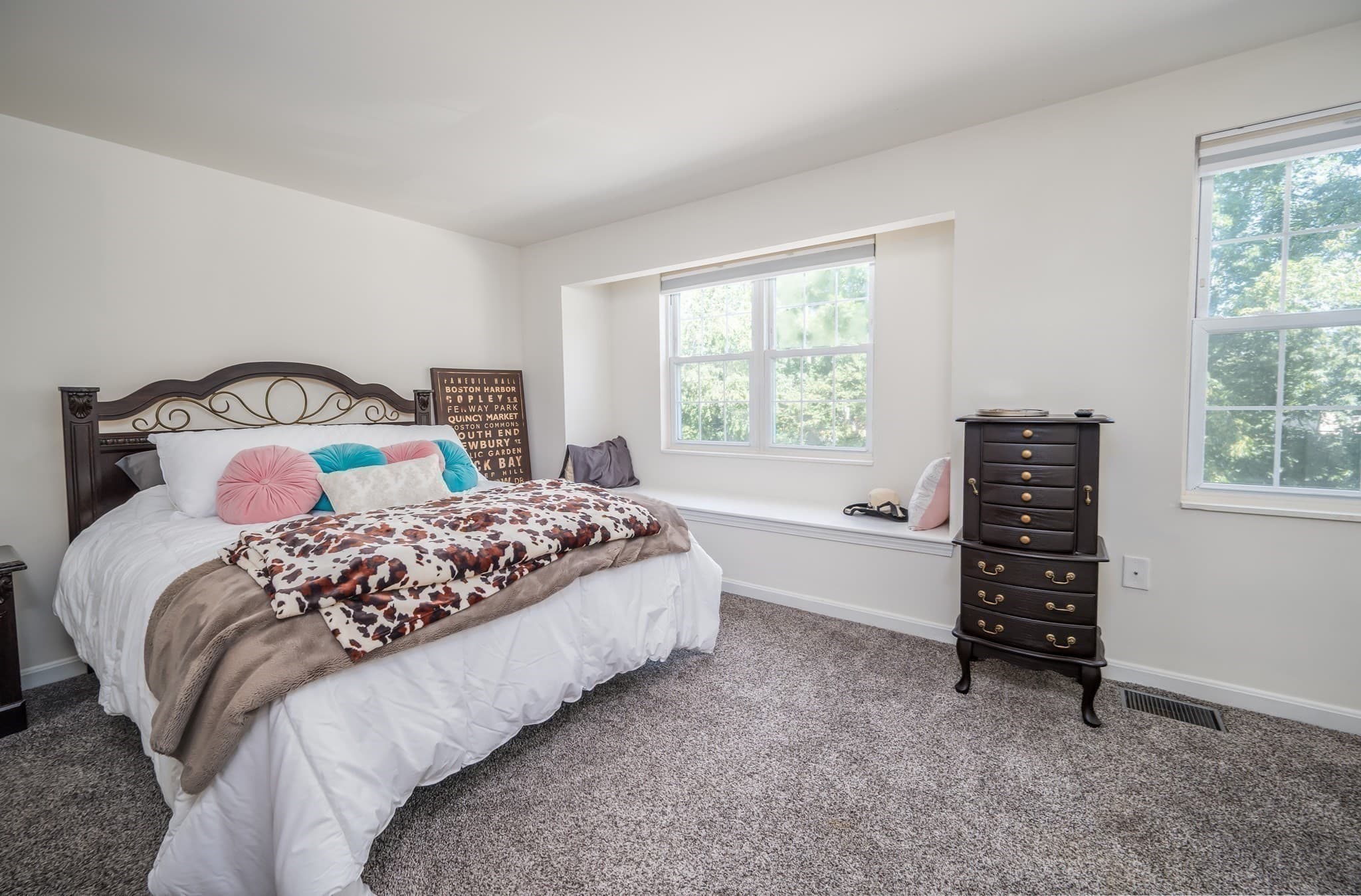 Condominium at 17 Mercury Terrace # 17, Haverhill MA 01832, Haverhill, photo 9 of 16