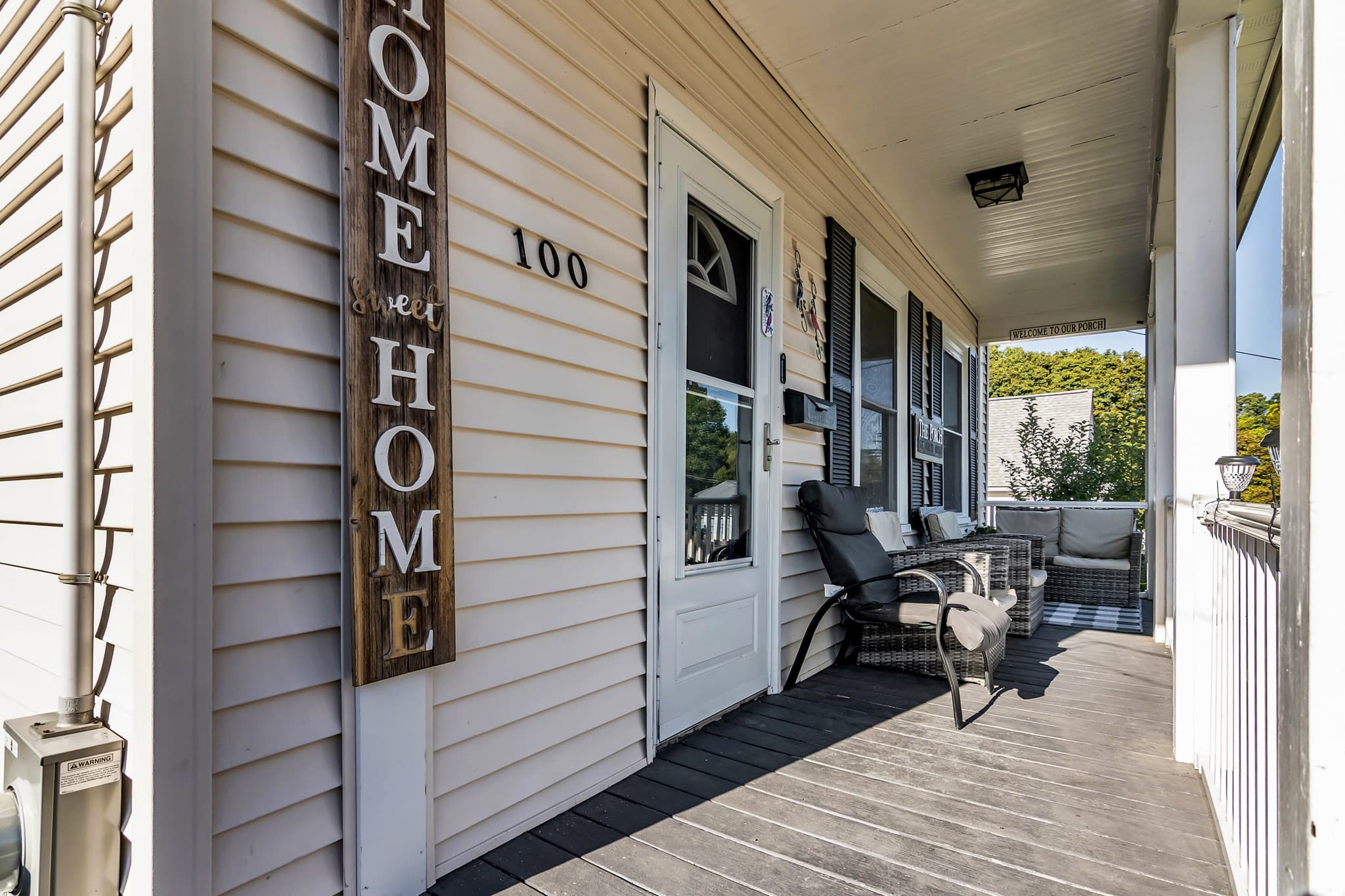 Single Family Residence at 100 Clover St, Worcester MA 01603, Worcester, photo 3 of 41