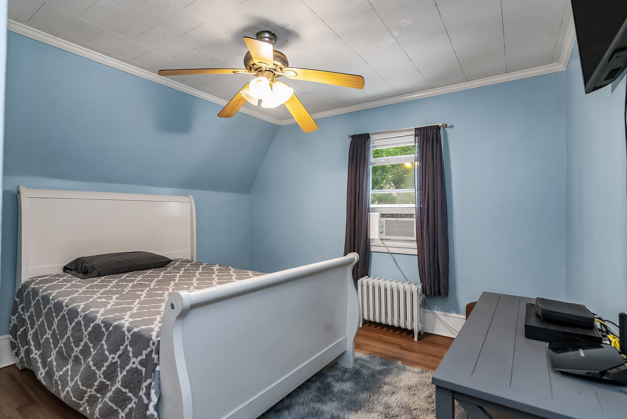 Single Family Residence at 100 Clover St, Worcester MA 01603, Worcester, photo 30 of 41