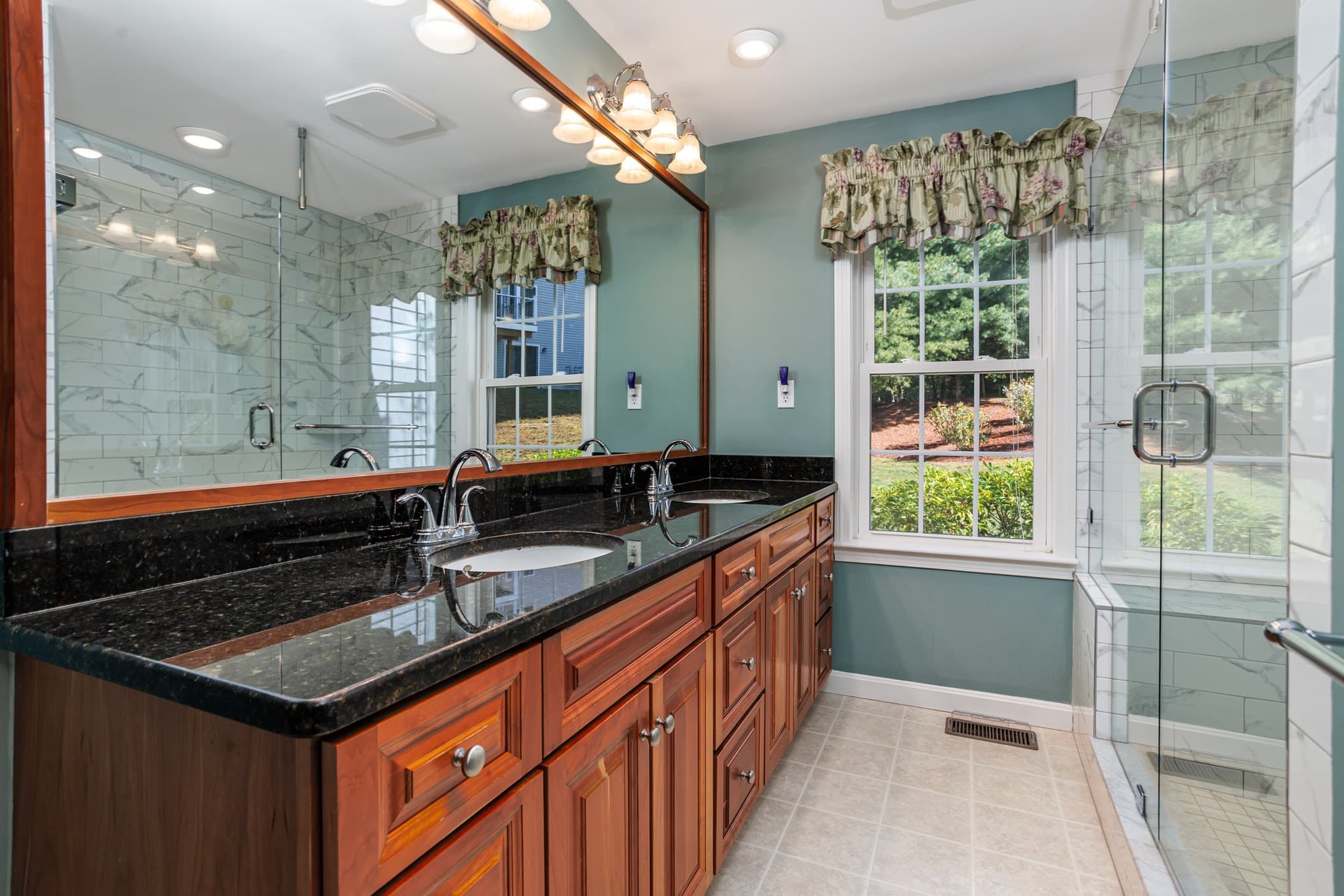 Condominium at 37 Acorn Ave # 37, Fitchburg MA 01420, Fitchburg, photo 20 of 41