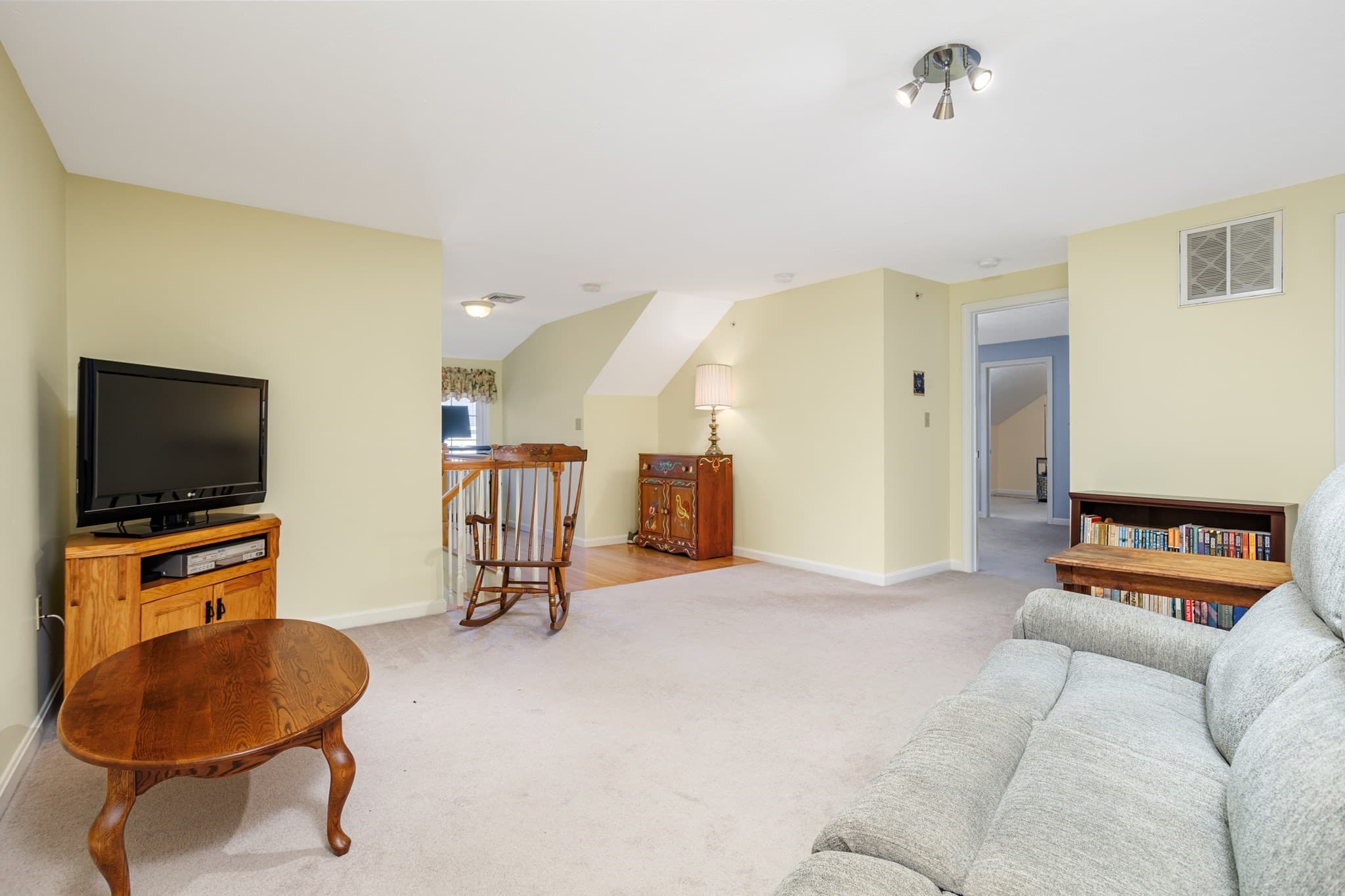 Condominium at 37 Acorn Ave # 37, Fitchburg MA 01420, Fitchburg, photo 25 of 41
