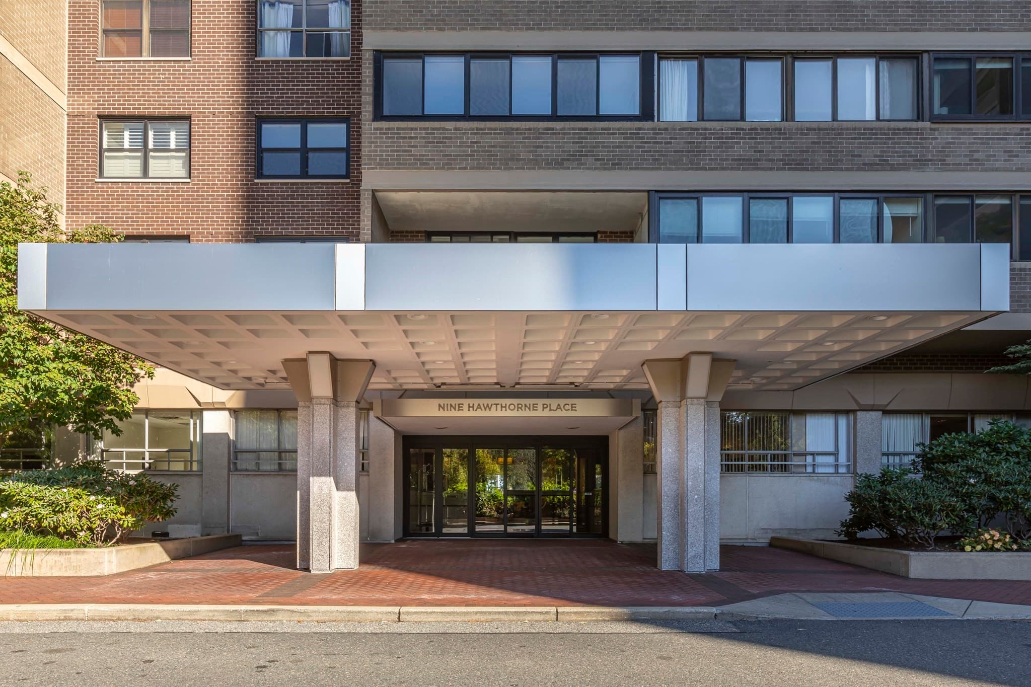Condominium at 9 Hawthorne Place # 7G, Boston MA 02114, Boston, photo 2 of 19