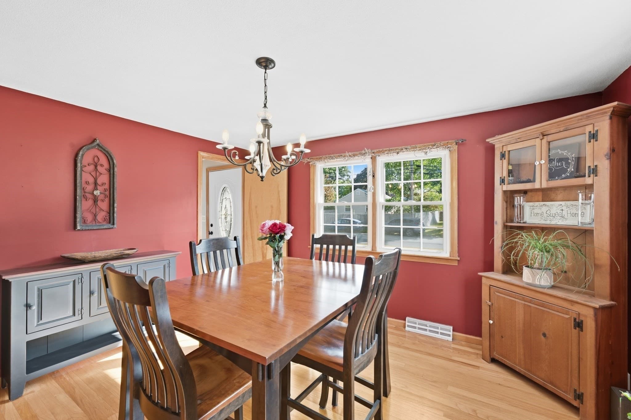Single Family Residence at 158 Telegraph Ave, Chicopee MA 01020, Chicopee, photo 12 of 42
